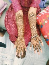 review-Krishna Mehandi Artist