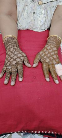 review-Krishna Mehandi Artist