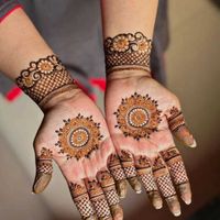 review-Krishna Mehandi Artist