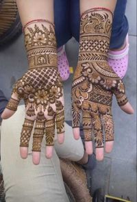 review-Krishna Mehandi Artist