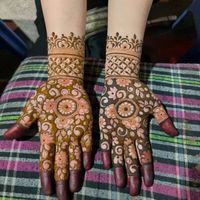 review-Krishna Mehandi Artist