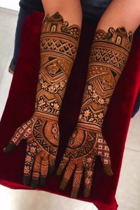 review-image-0-Saba Mehndi Art