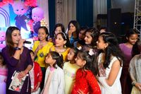 review-Anchor Roshni Khanduri