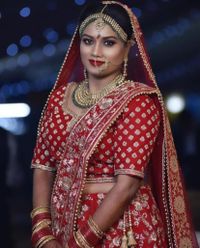 review-Neha Gupta Makeups