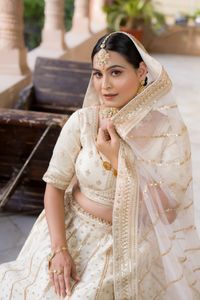 review-Nehaa Arora Makeovers
