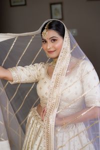 review-Nehaa Arora Makeovers
