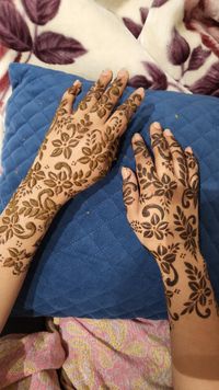 review-image-3-Sadia Ali Mehandi Artist