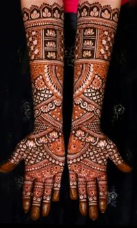 review-image-0-Aaruhi Mehendi World