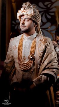 review-Royal Sutra