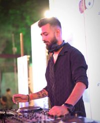 review-DJ UV