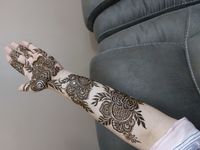 review-image-2-Mallu Mehendi