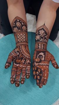 review-image-0-Kanha Mehandi Art