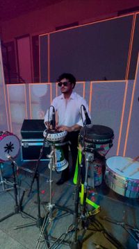 review-image-0-Mr Rythm Live
