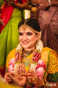 review-Divya Makeup and Hair