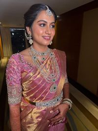 review-Divya Makeup and Hair