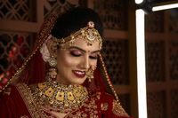 review-The Moment by Foram