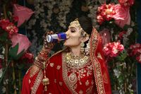 review-The Moment by Foram