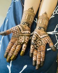review-Ravi Mehandi Art