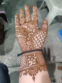 review-Ravi Mehandi Art
