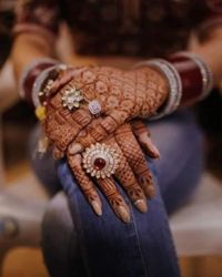 review-Ravi Mehandi Art