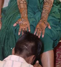 review-Ravi Mehandi Art