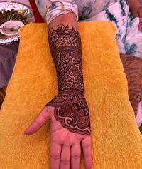 review-Ravi Mehandi Art