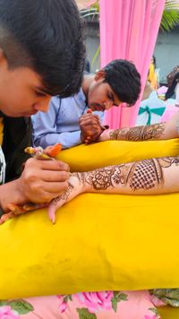review-Ravi Mehandi Art