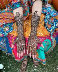 review-Ravi Mehandi Art