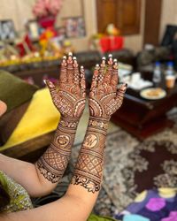 review-Ravi Mehandi Art