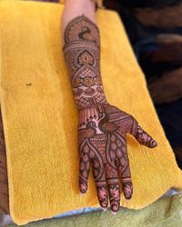 review-Ravi Mehandi Art