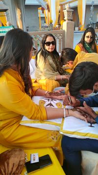 review-Ravi Mehandi Art