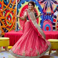 review-Ravi Mehandi Art