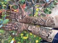 review-Jully Mehandi Designer