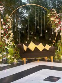 review-The Glitttering Arc