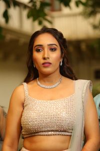 review-MAKEOVER BY RITU