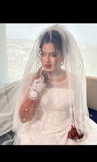 review-Aura by Tama Debb