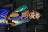 review-Aura by Tama Debb