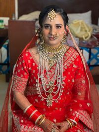 review-Makeup by Naina Goel