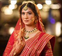 review-Makeup by Naina Goel