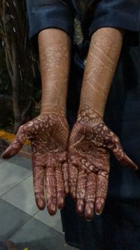 review-image-1-Rozi Mehndi Art