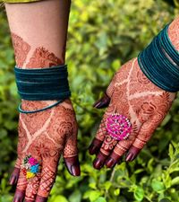 review-image-0-Rahul Mehandi Art