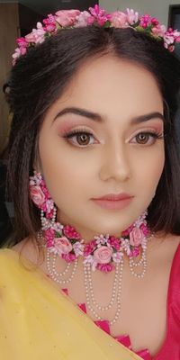 review-Disha Dhote Make Up Artist