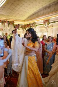 review-Divyaa Khemnani makeovers