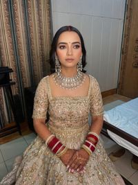 review-Avneet Kamra