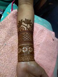 review-Monu Gupta Mehandi Art