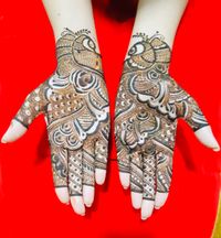 review-Charmi Goswami Mehendi Artist