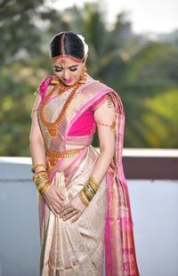 review-Makeup by Suhasini Shinde