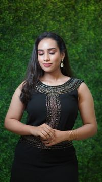review-Makeup By Jyoti Sing