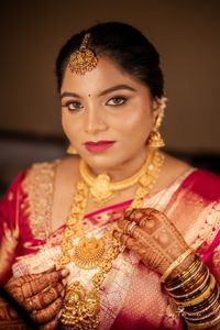 review-Hair and Makeup by Shruthi