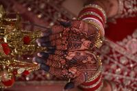 review-Aksha Shah Mehendi Designer